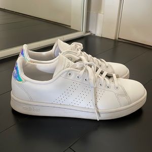 Adidas Advantage Sneakers